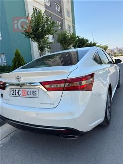 تويوتا أفالون